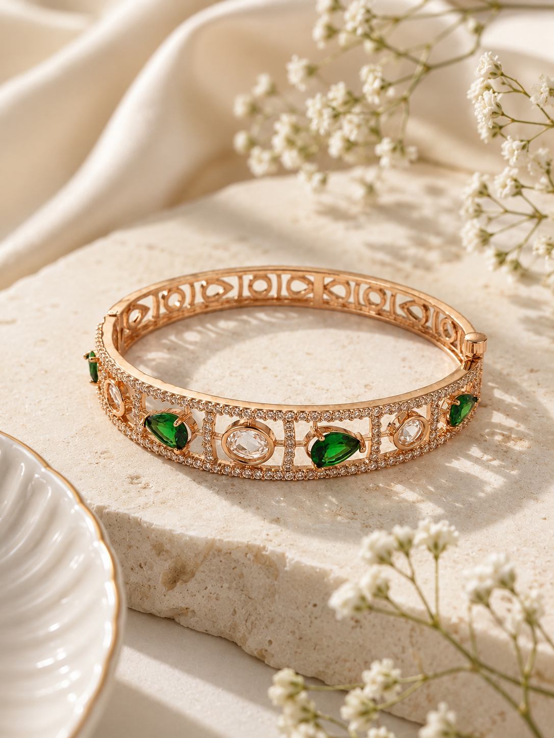 Emerald Aura Luxe Bracelet – view 3 – Pabeena