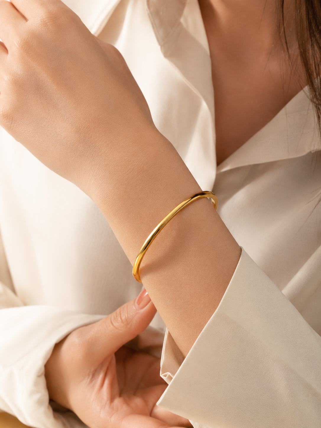 Eterna Oval Bangle – view 2 – Pabeena