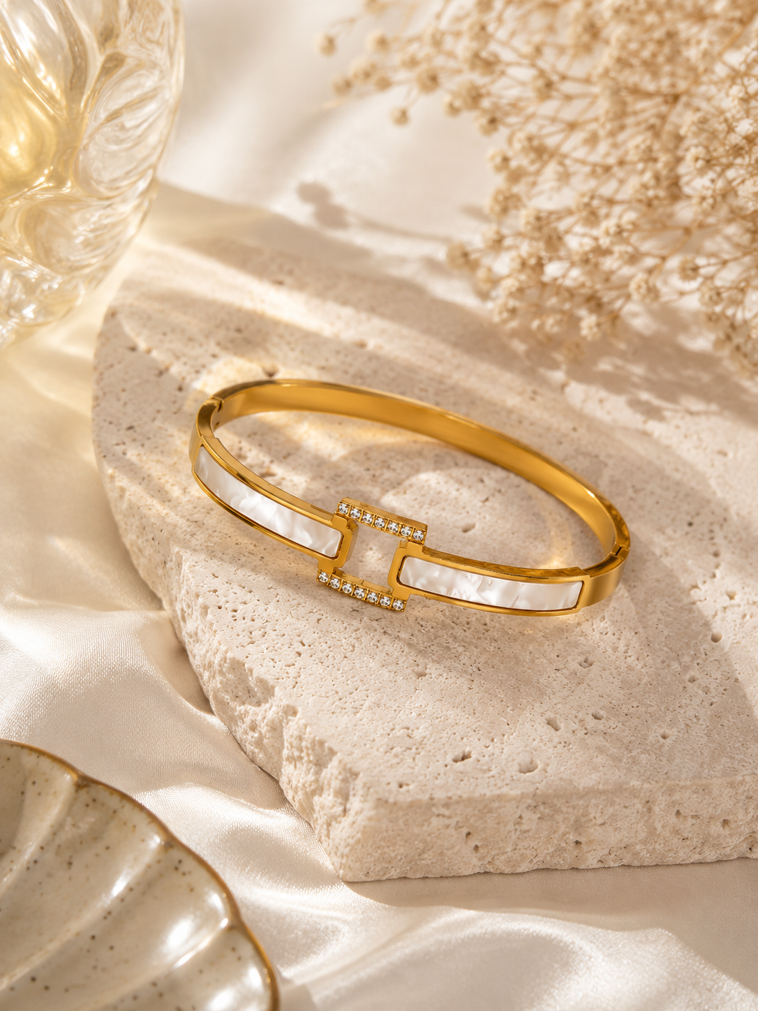 Aurora Pearl Luxe Bangle – view 3 – Pabeena
