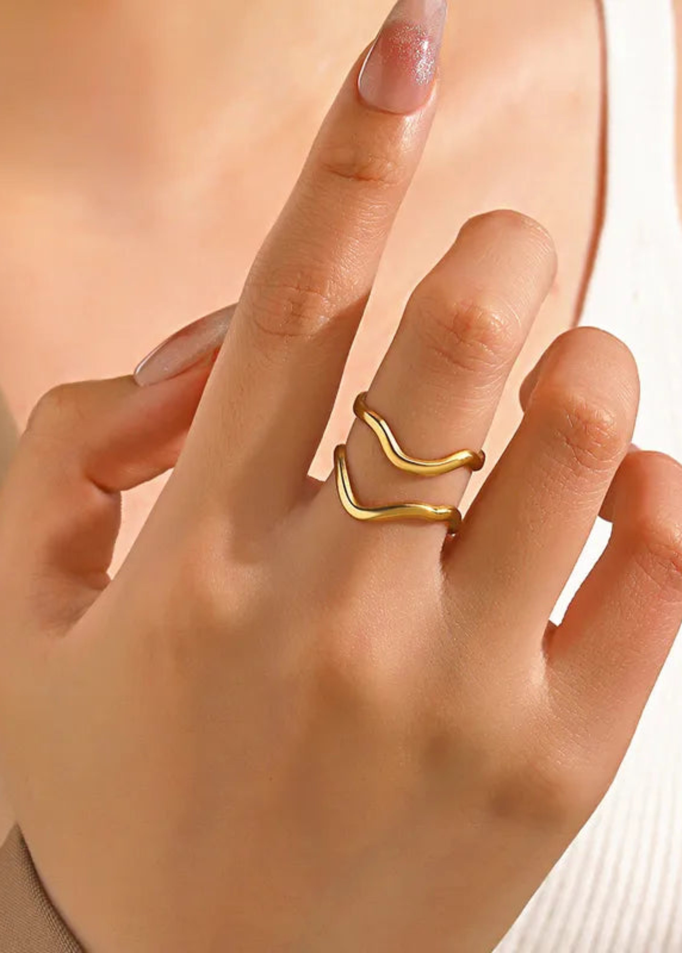 Fluid Form Ring - Pabeena