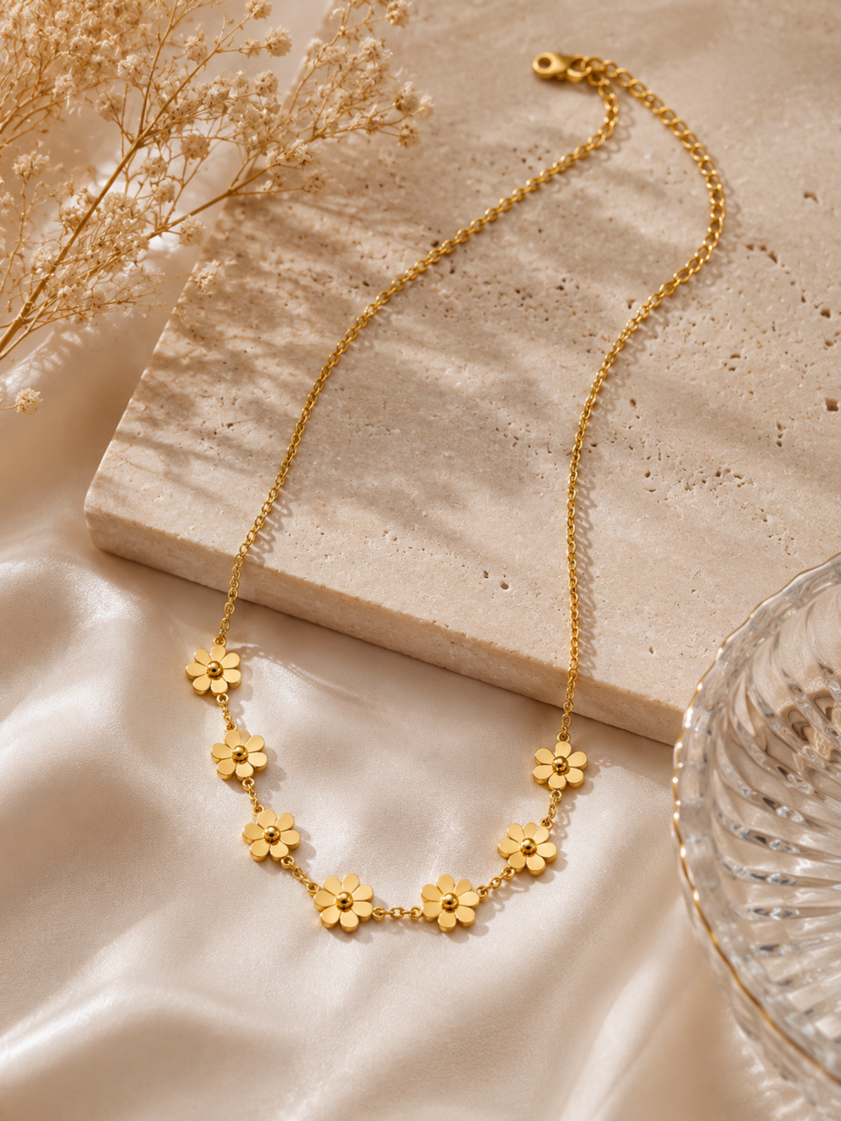 Golden Daisy Bloom Necklace – view 3 – Pabeena