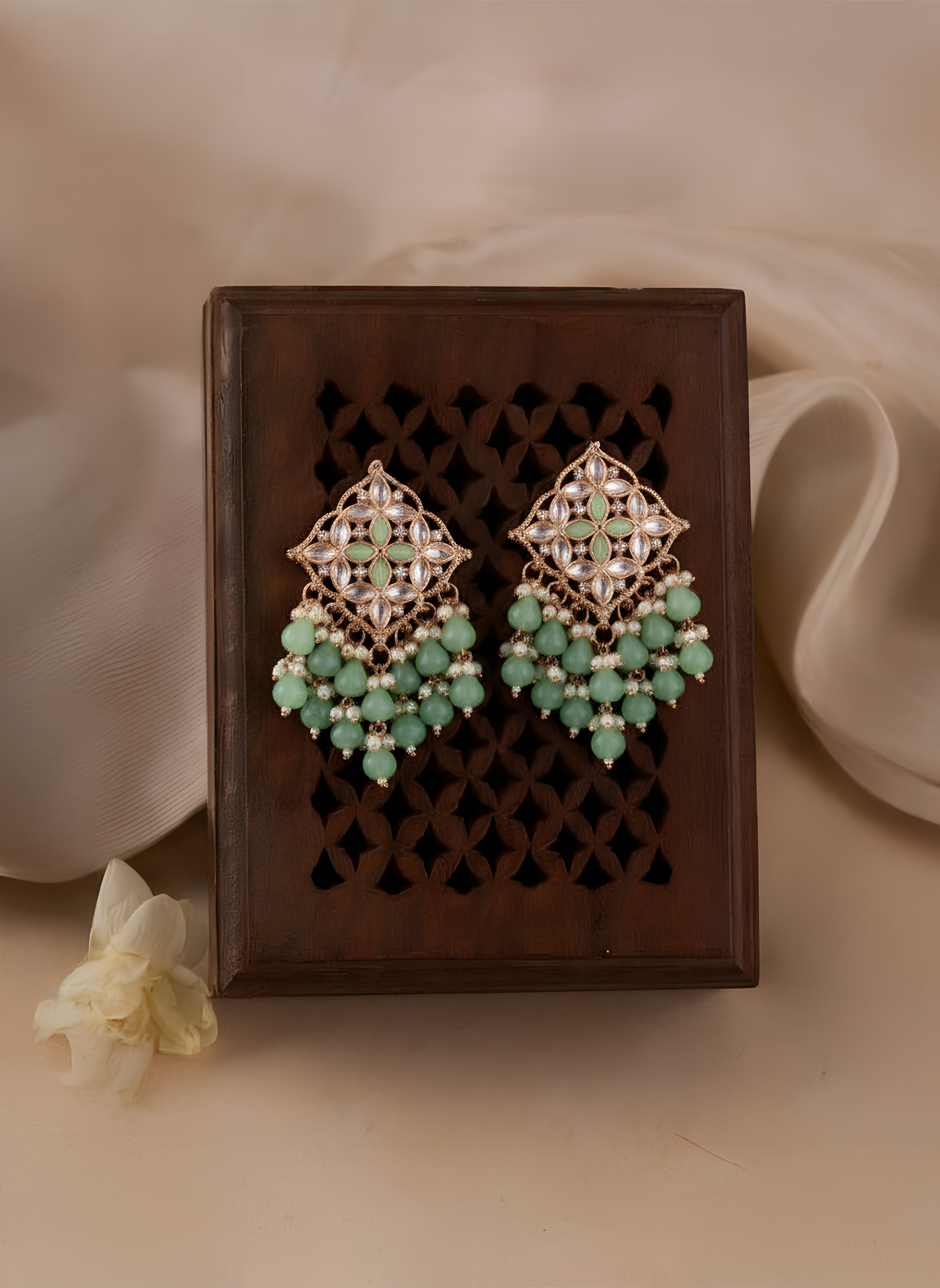 Panna Palki Earrings - Pabeena