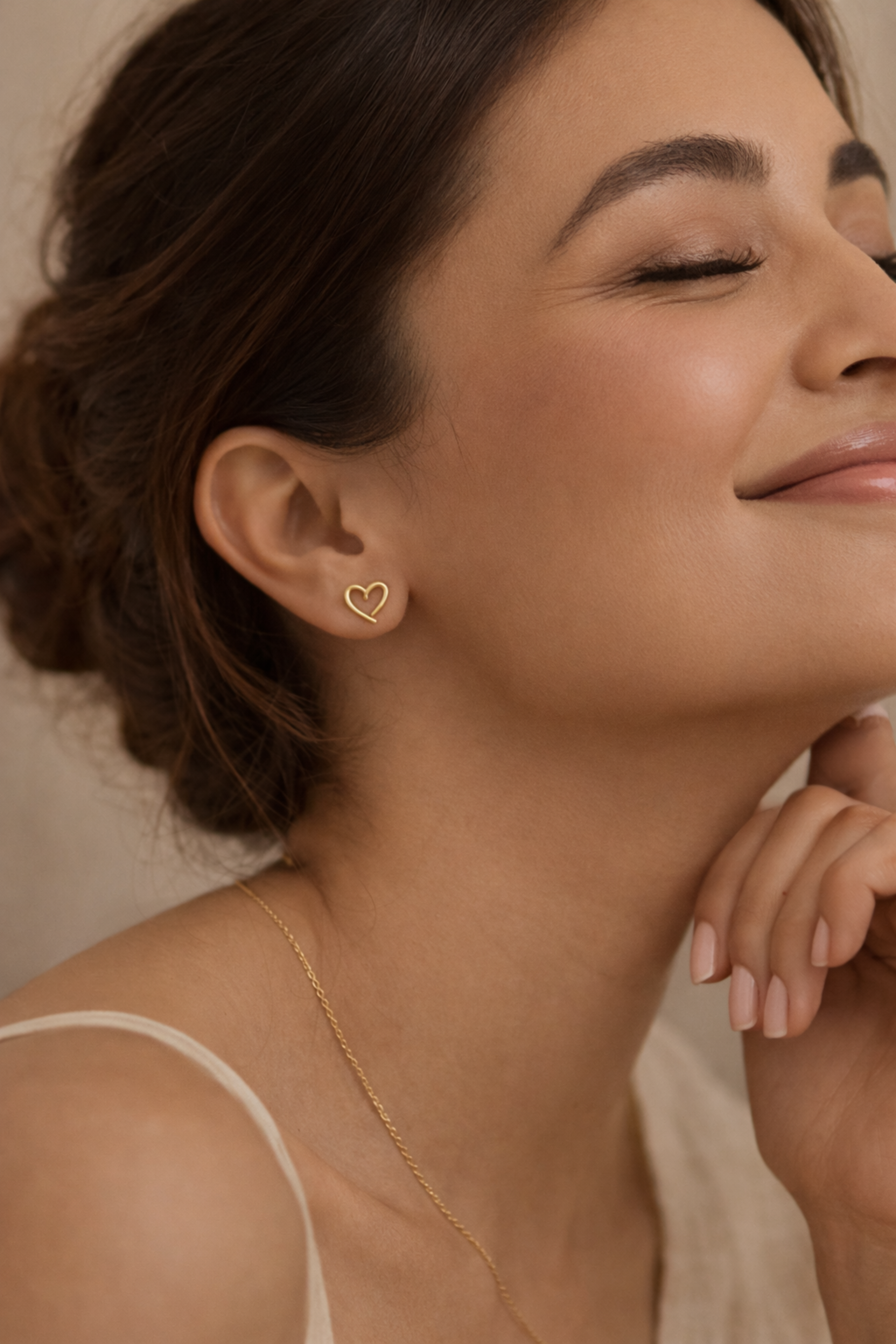 Amora Studs - Pabeena