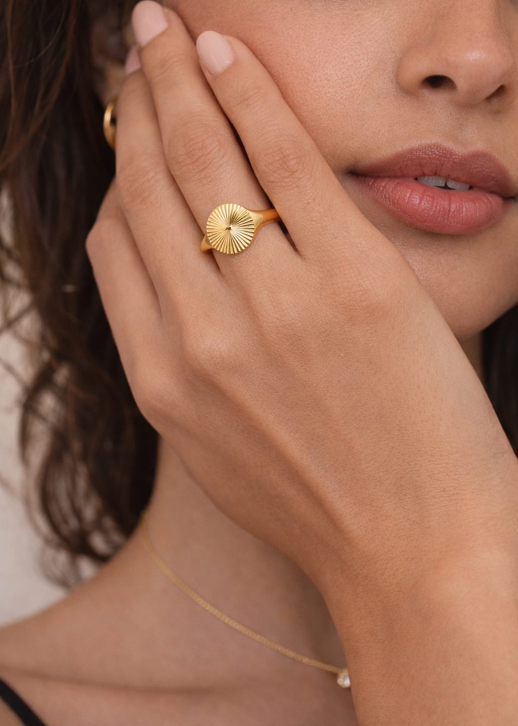 Floral Engraved Ring – view 4 – Pabeena