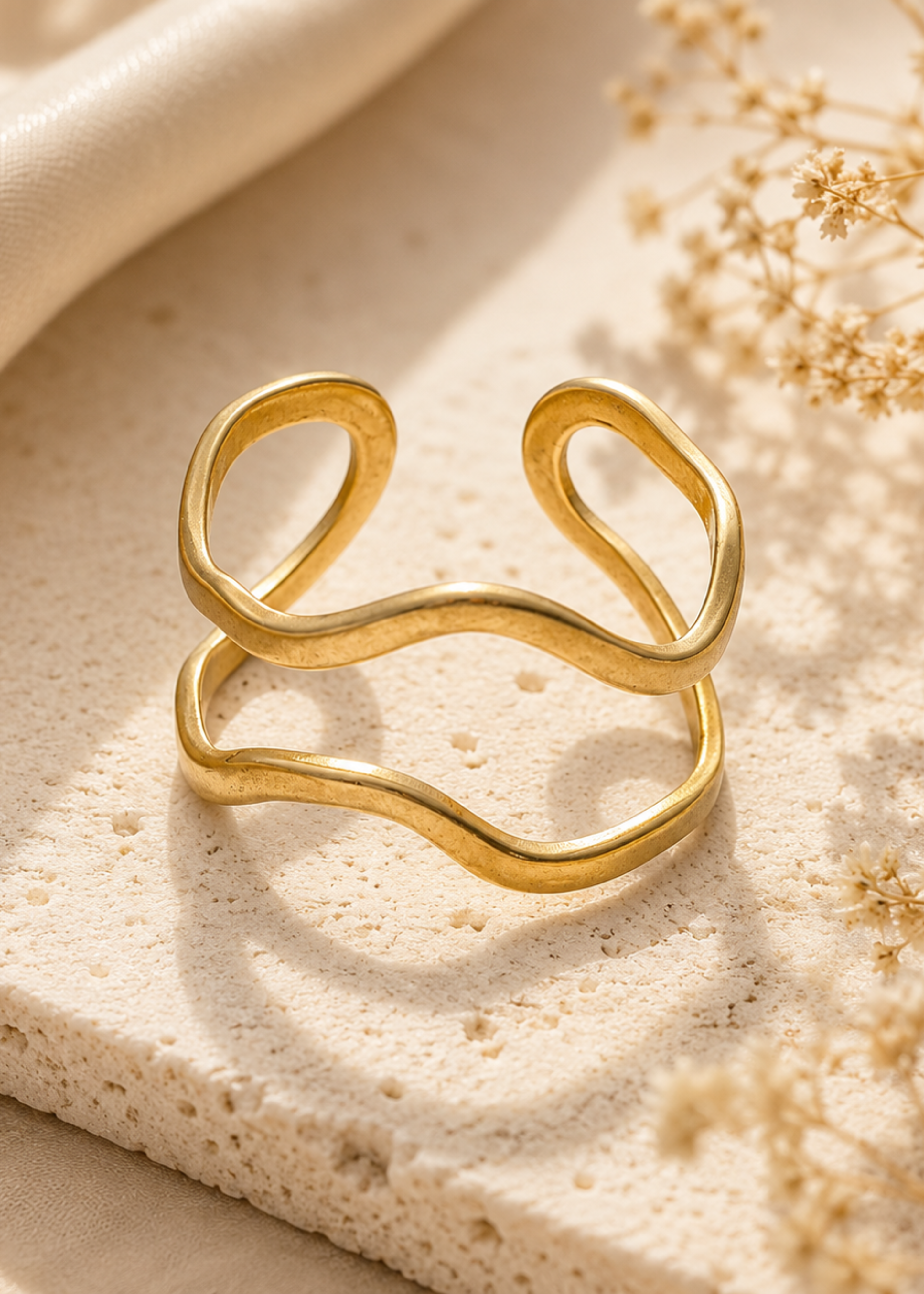 Fluid Form Ring - Pabeena