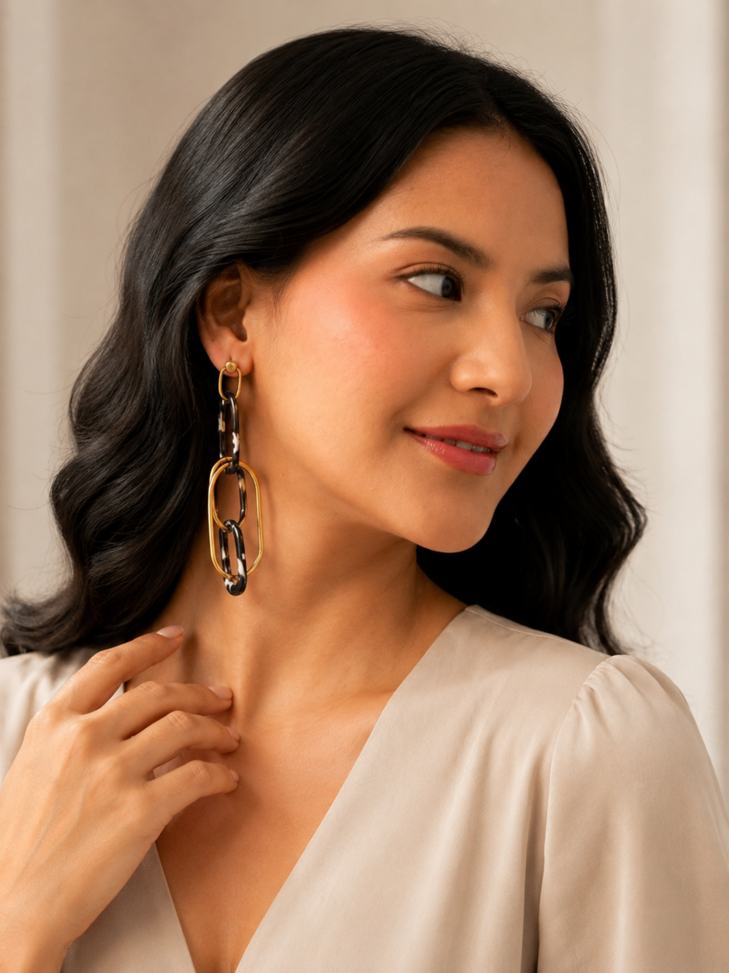Monochrome Link Earrings – view 2 – Pabeena