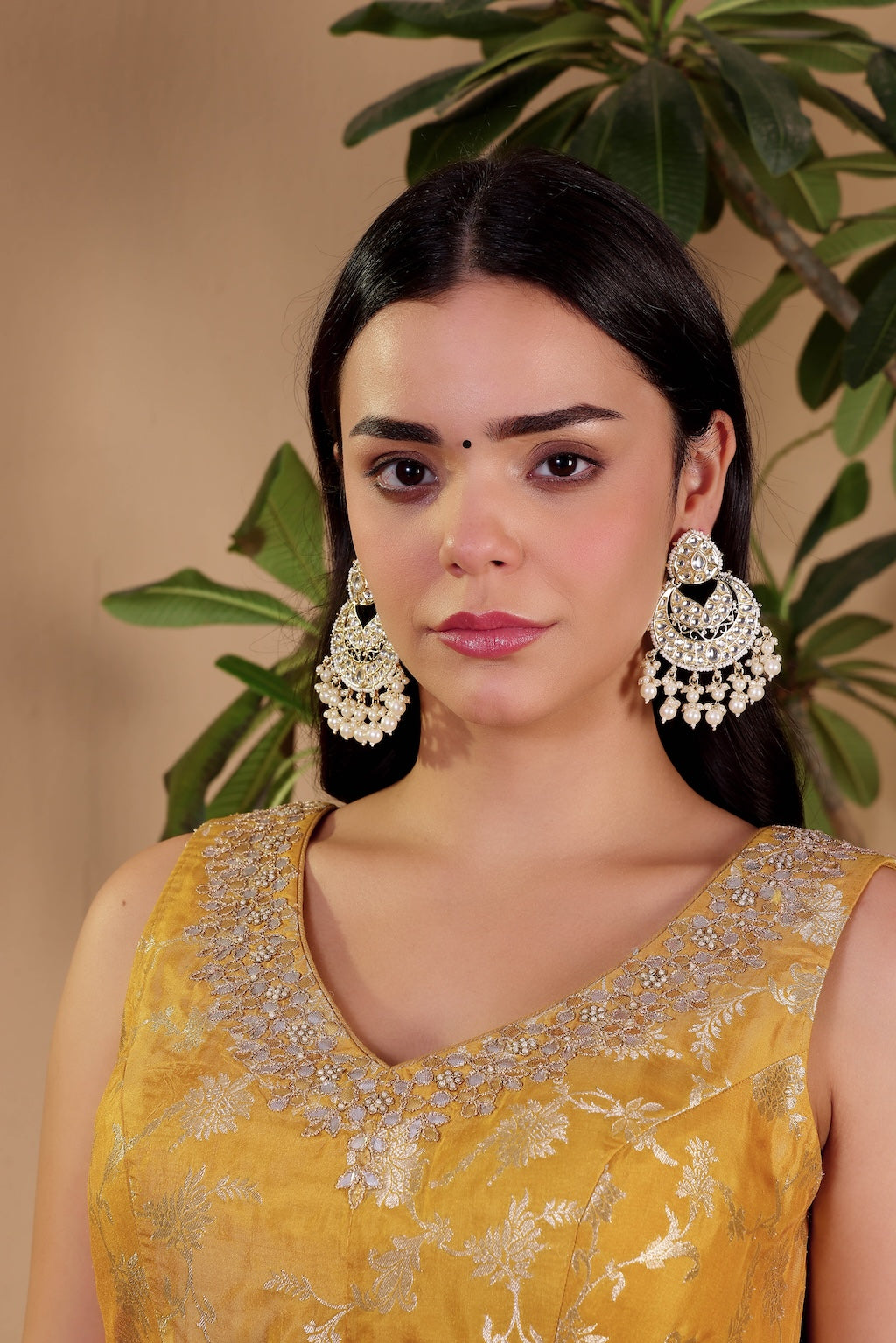 Sitara Ivory Bloom Earrings - Pabeena
