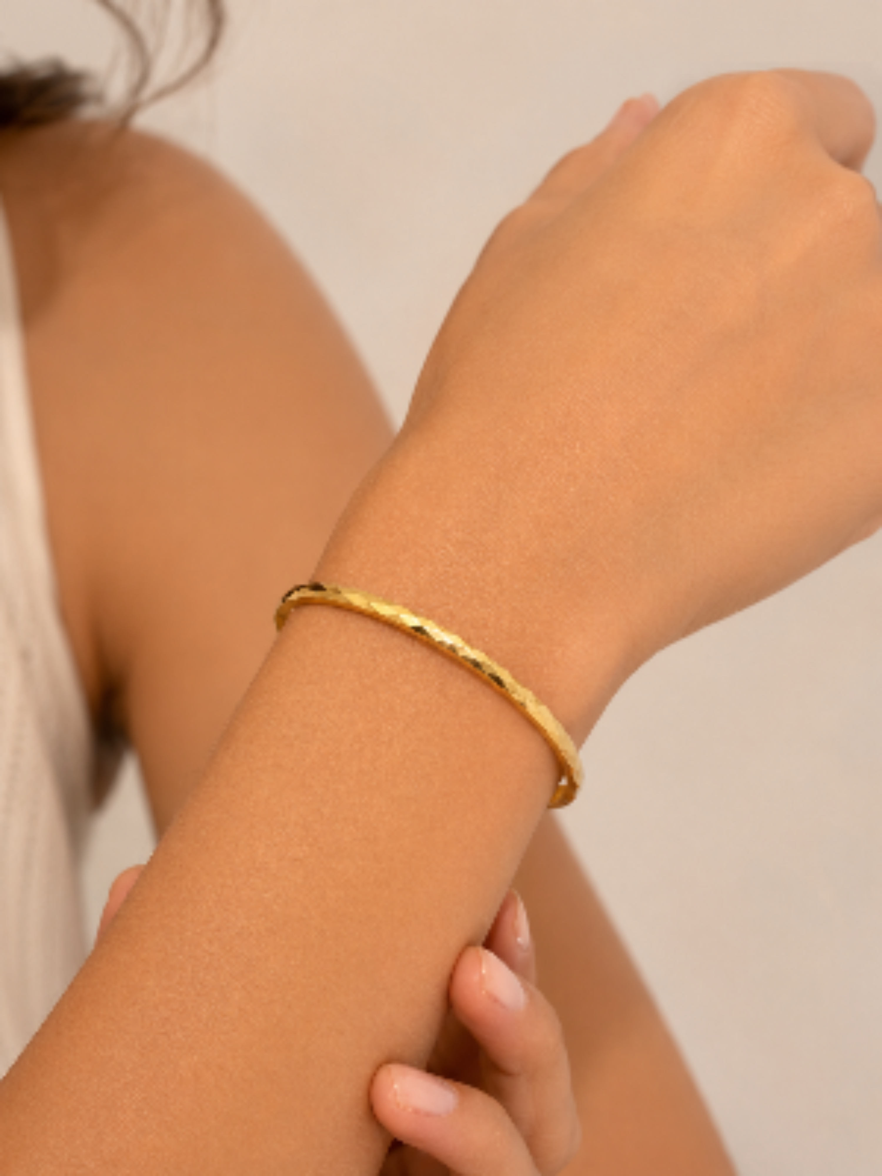 Aurora Facet Bangle – view 2 – Pabeena