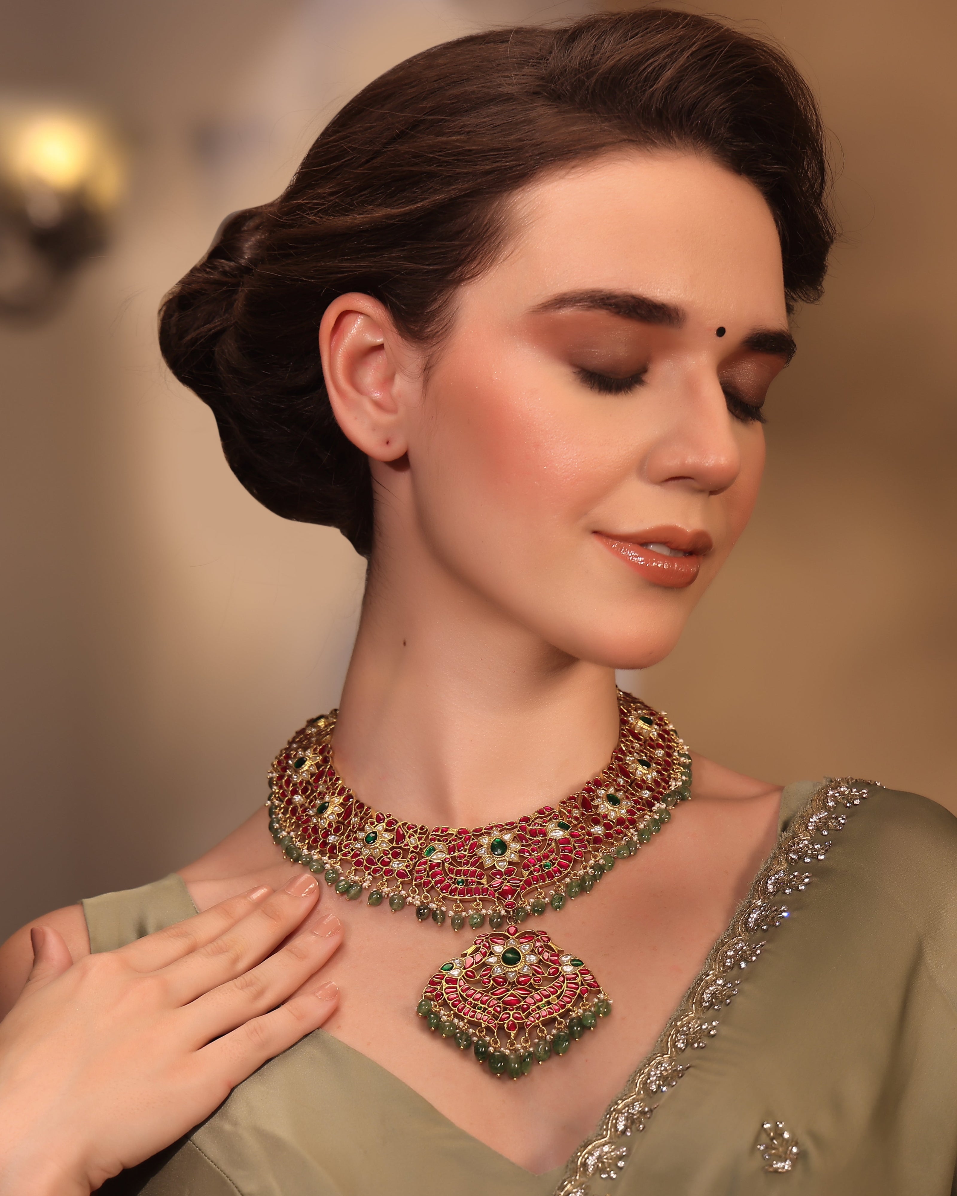 Mahalaya Heirloom Enamel Polki Choker - Pabeena