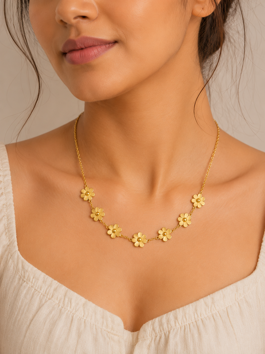 Golden Daisy Bloom Necklace – view 2 – Pabeena