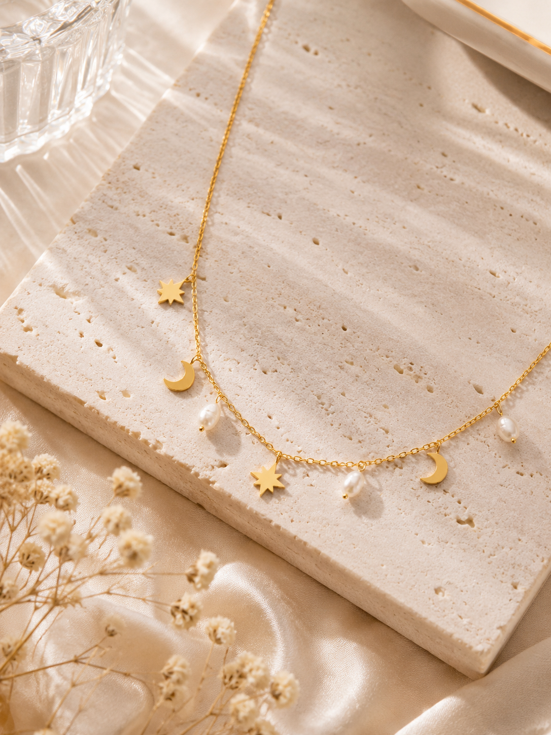Midnight Bloom Necklace – view 3 – Pabeena