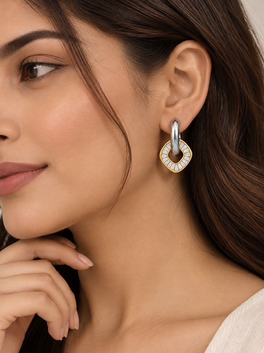 Vivienne Baguette Link Earrings – worn – Pabeena